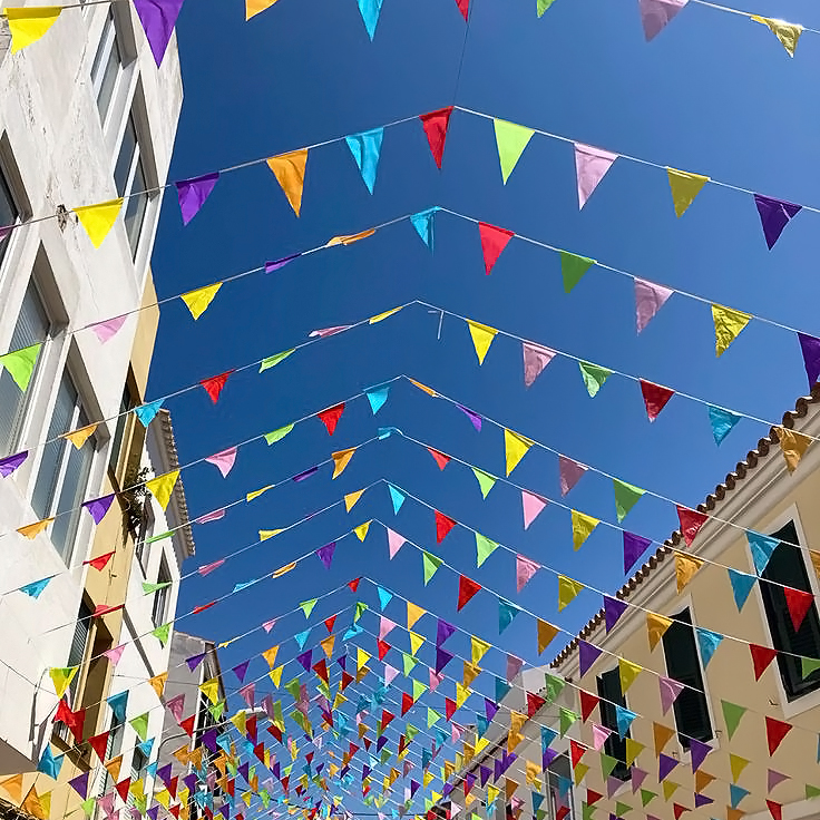 ГирляндаУличнаяФлажковая_4